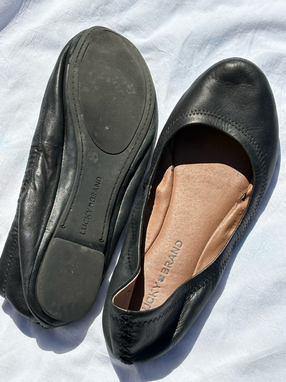 Lucky Brand Black Leather Ballet Flats with Elastic Heel - Picture 3 of 4